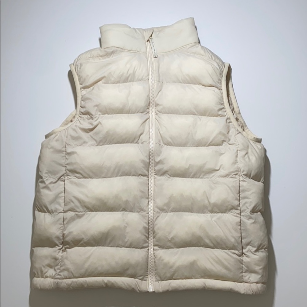 Girl 🧥UNIQLO Light Vest